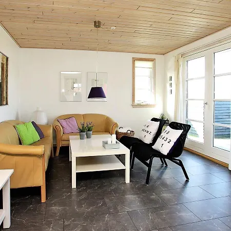 Three-bedroom Holiday In 20 Vakantiehuis