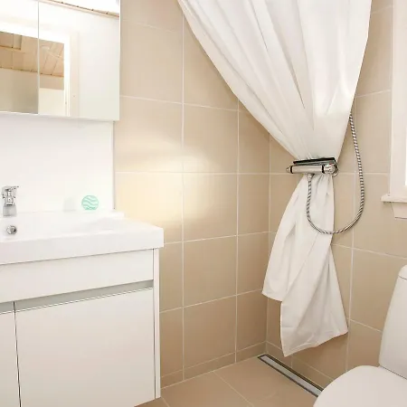 Three-bedroom Holiday In 20 * Brovst