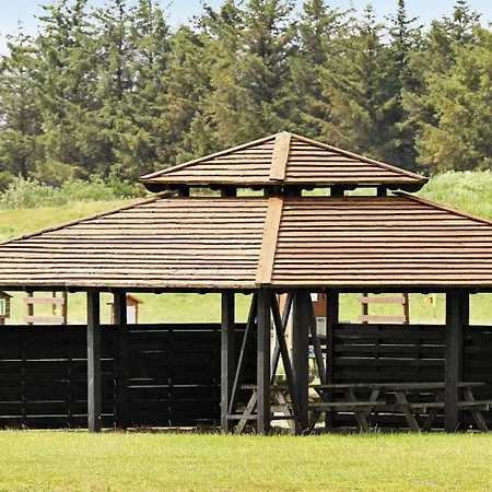 Three-bedroom Holiday In 20 Vakantiehuis *